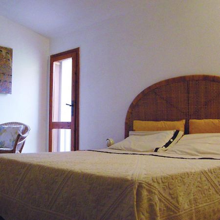 Via Dei Gerani B&B Sìnnai Chambre photo